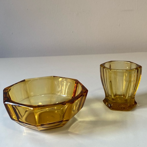 Vintage Amber Glassware - small shot glass and ashtray